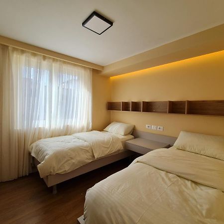 Adore - Modern Apartment Tirana Extérieur photo
