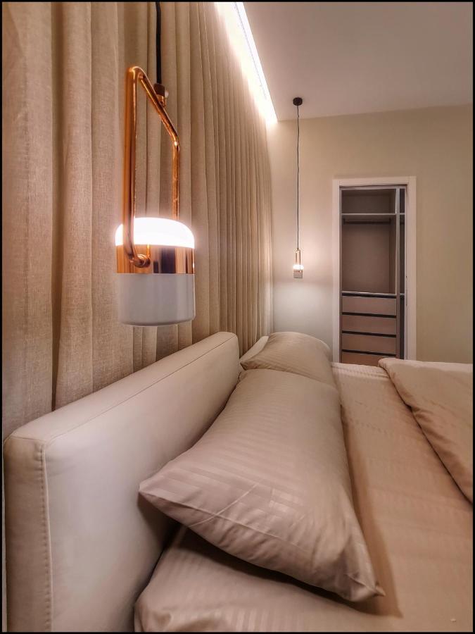 Adore - Modern Apartment Tirana Extérieur photo