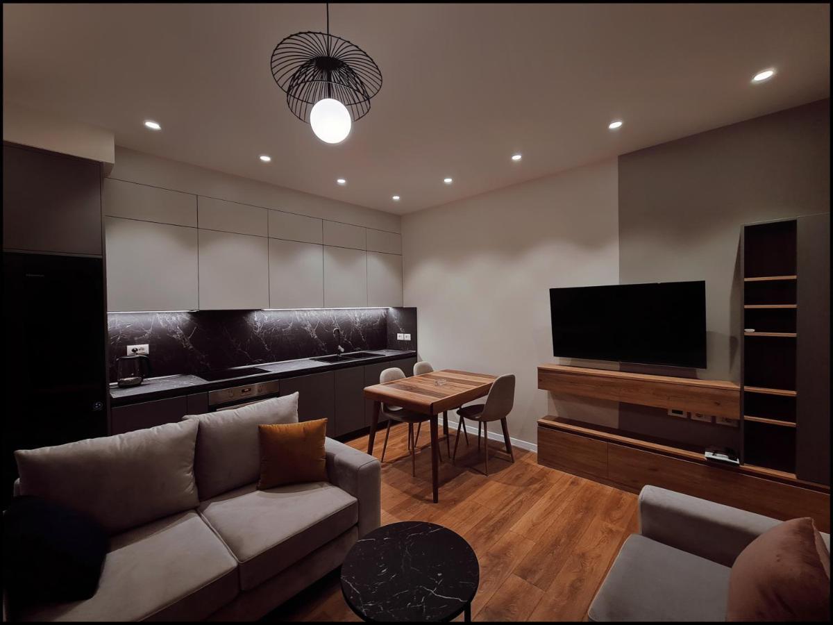 Adore - Modern Apartment Tirana Extérieur photo