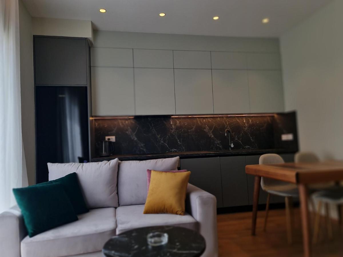 Adore - Modern Apartment Tirana Extérieur photo