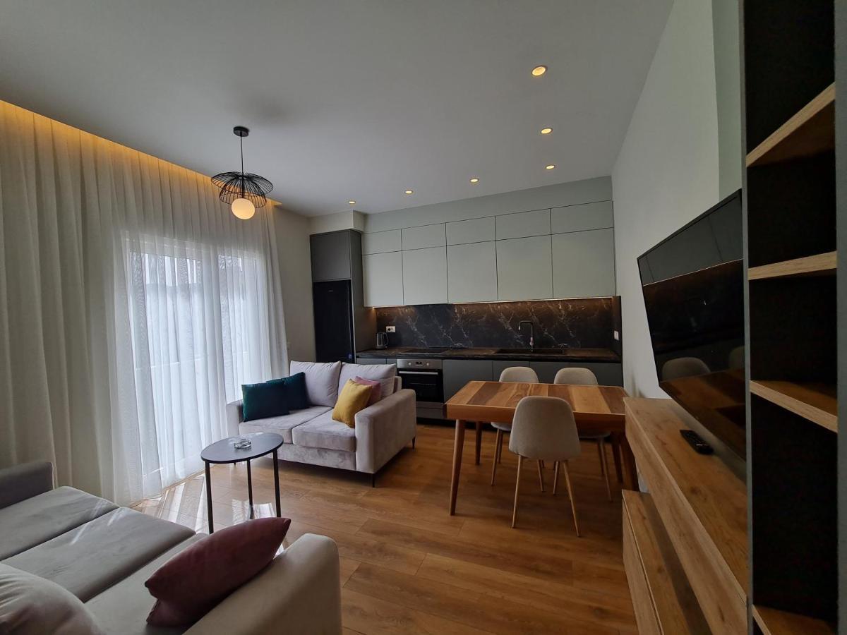 Adore - Modern Apartment Tirana Extérieur photo